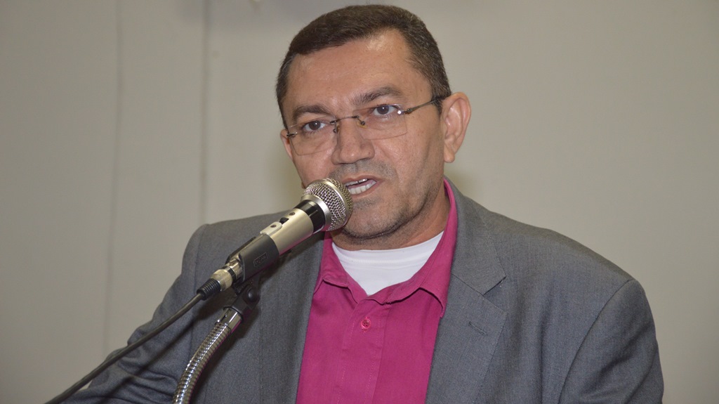 Padre Walmir destaca importância do conselho