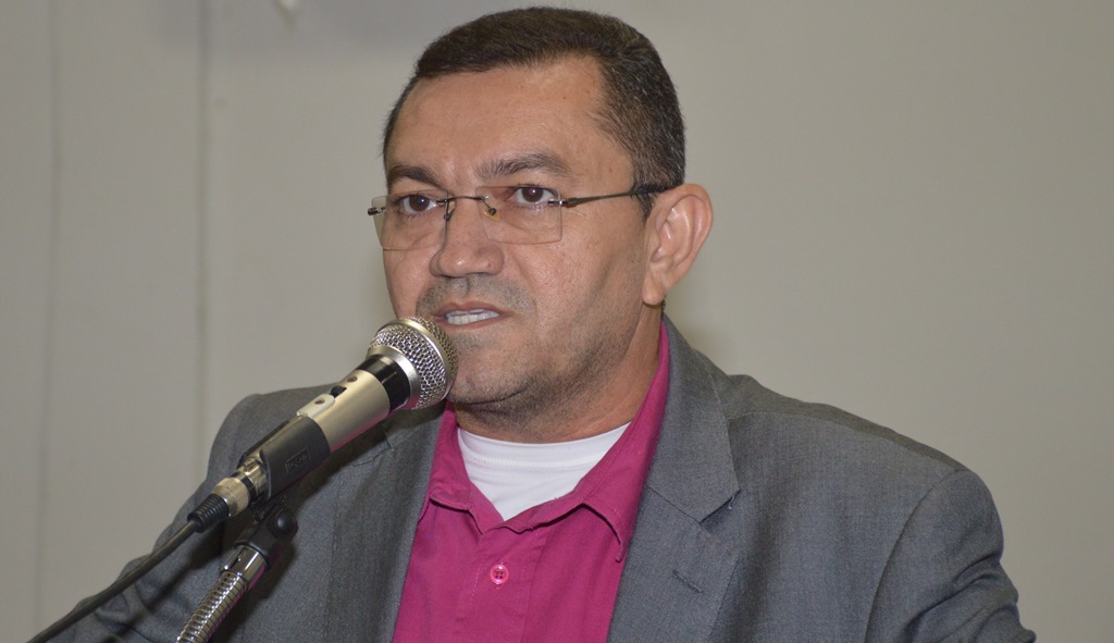 Padre Walmir ultrapassa limite com gastos de pessoal