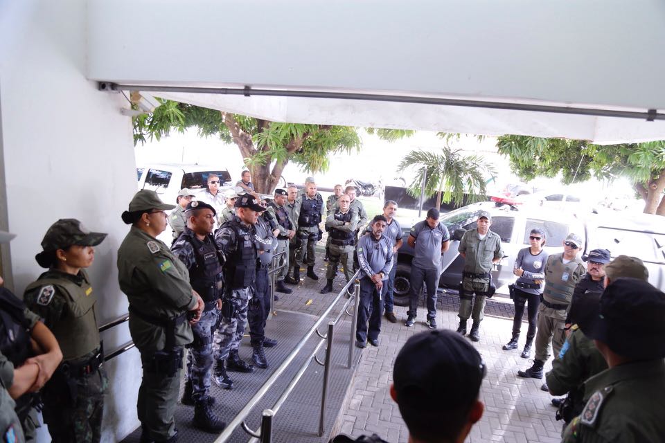 Mais de 800 policiais participam da Operação Enem