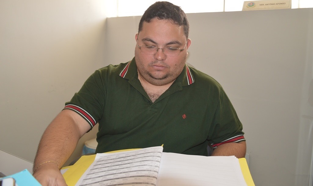Vereador confirma denúncia ao analisar prestação de contas