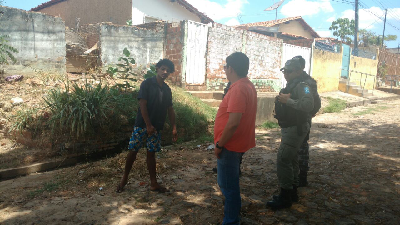 Pai das crianças encontradas abandonadas em casa 