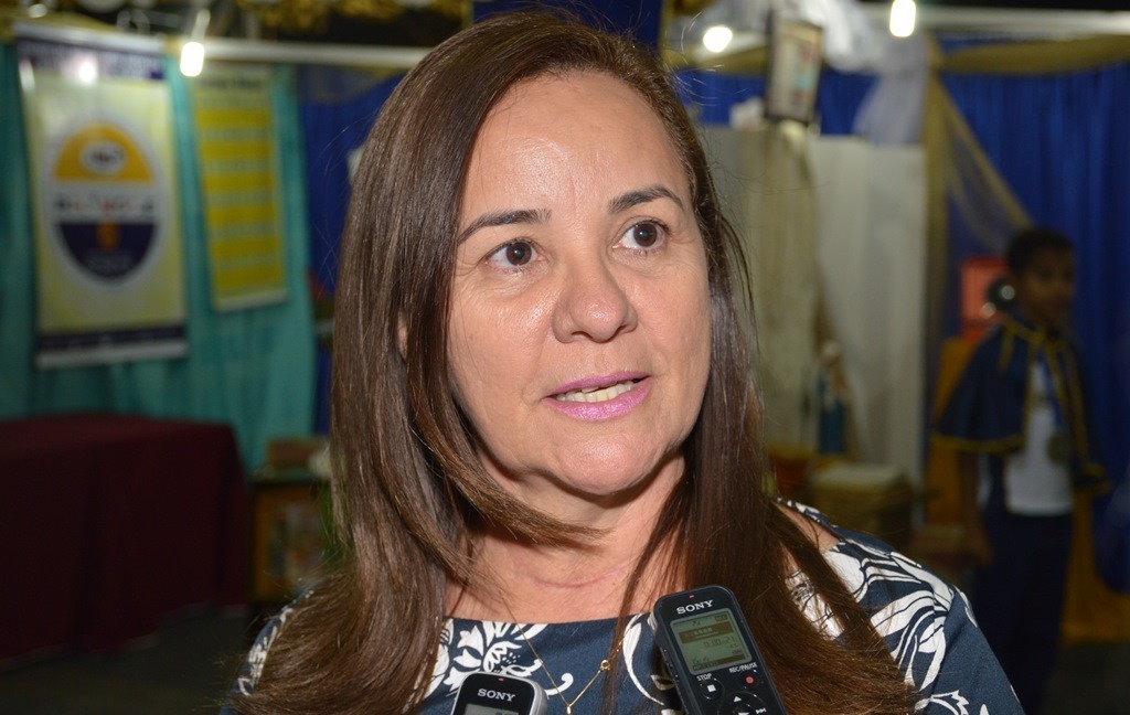 Prefeita de Santana do Piauí exonera comissionados 
