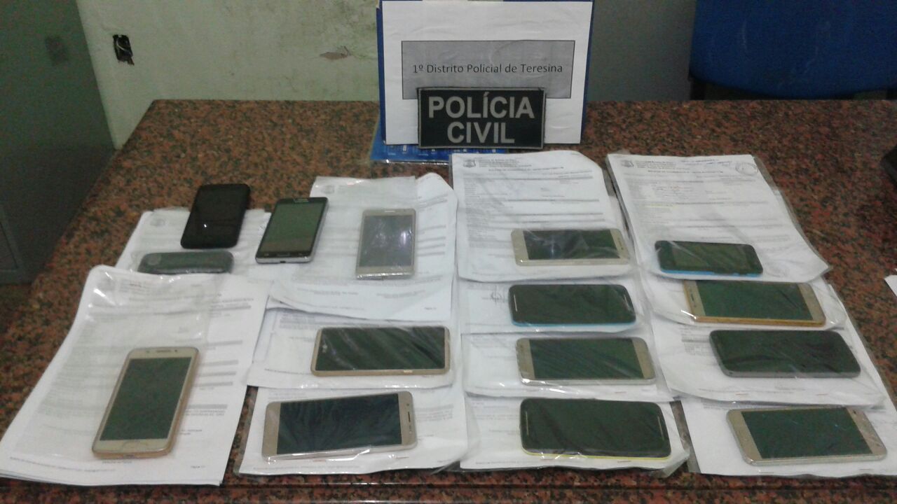 Celulares recuperados no Centro de Teresina 
