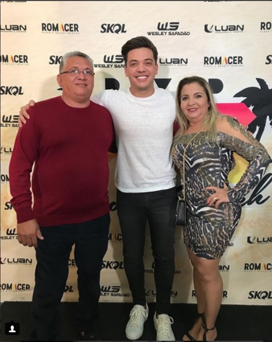WS com o pai e a mãe Dona Bil