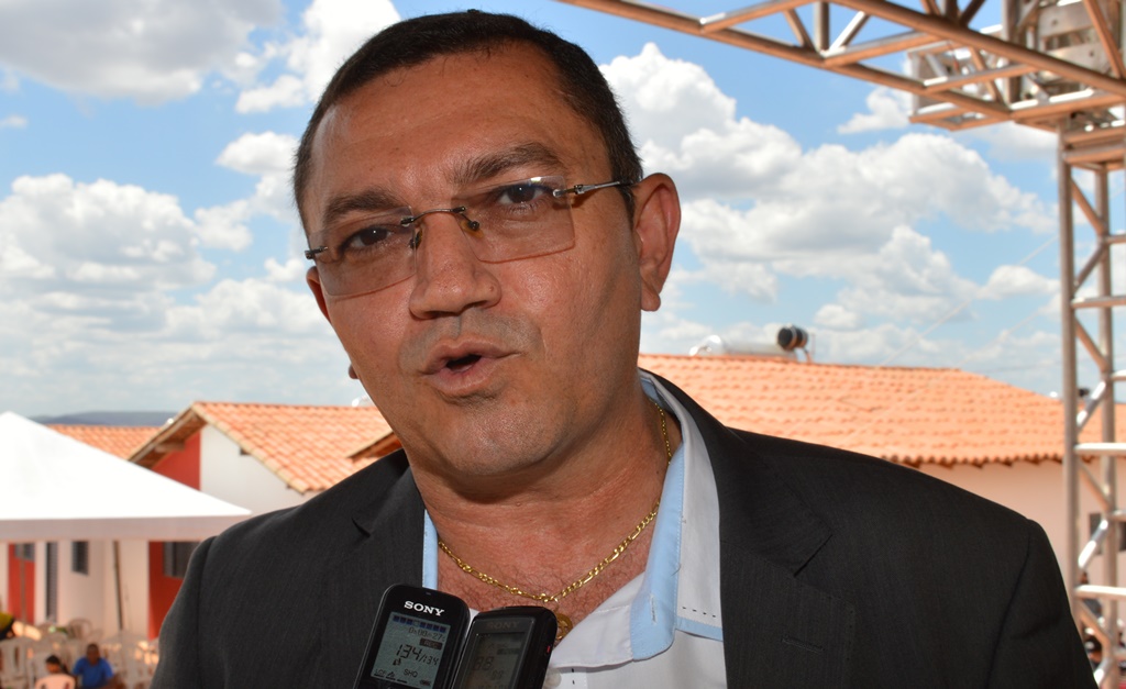 Padre Walmir diz que projeto foi aprovado pelos próprios vereadores