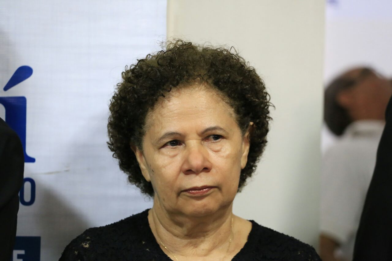 Senadora Regina Sousa