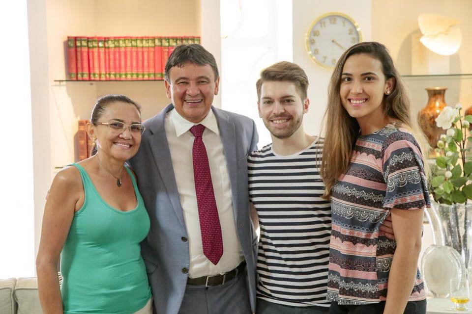 Wellington Dias recebe a irmã Ivan e a sobrinha Vitória