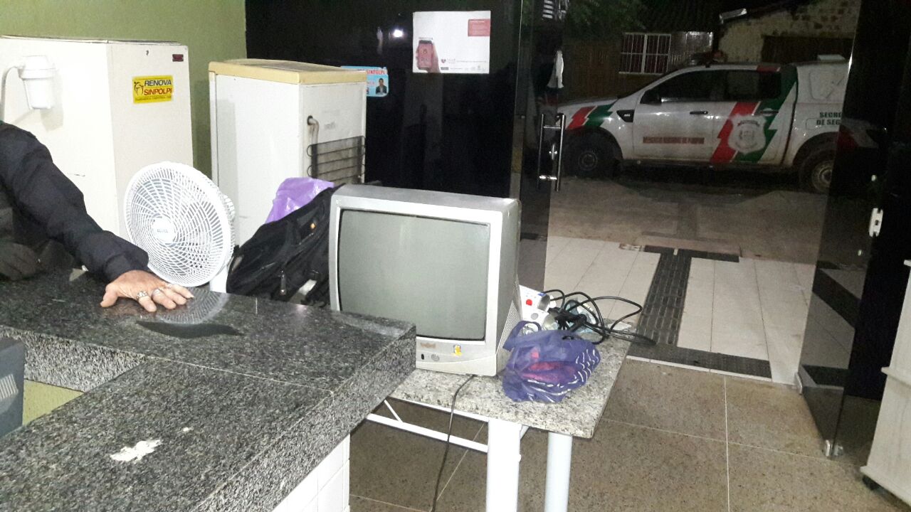 Parte do material apreendido