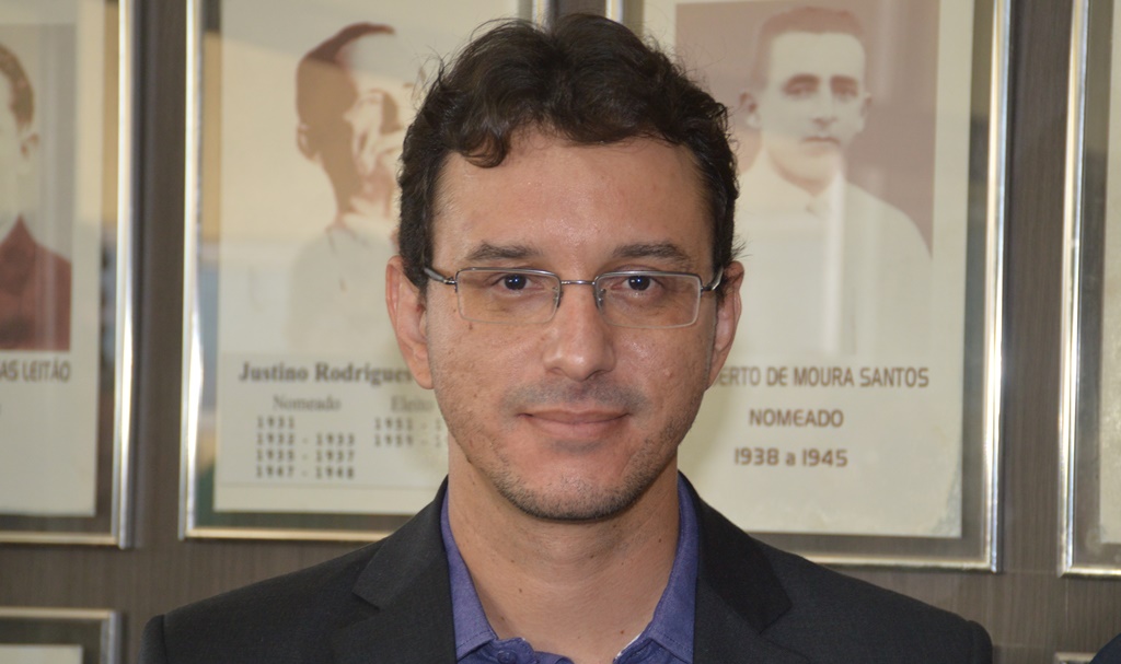 Procurador diz que comissão vai elaborar nova lei