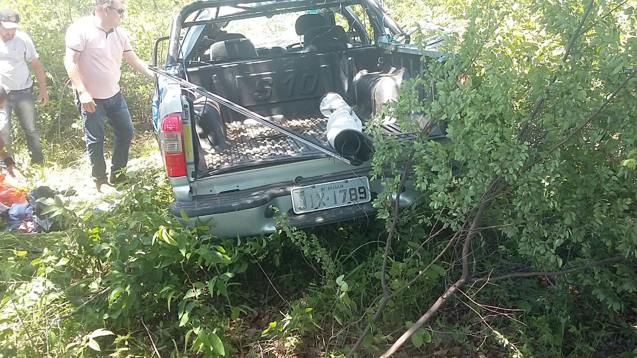 Carro que sofreu o acidente na BR-135 em Corrente