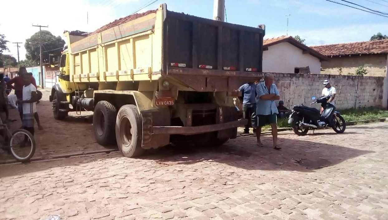 Caminhão envolvido no acidente que resultou na morte de Rafael