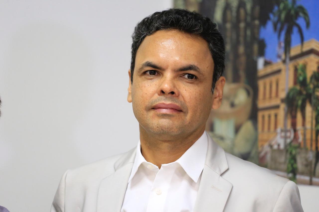 Prefeito de São João do Piauí, Gil Carlos