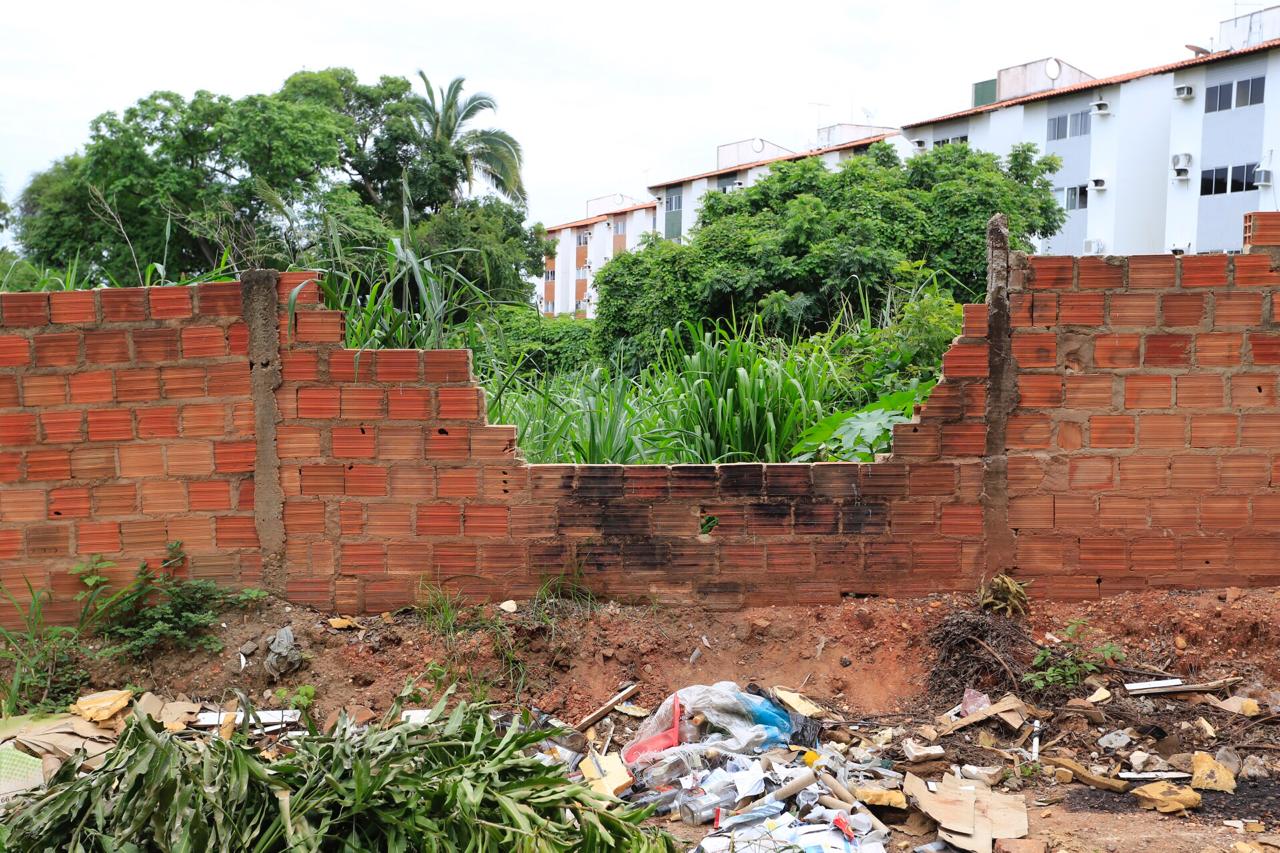 Corpo é encontrado no bairro Monte Castelo