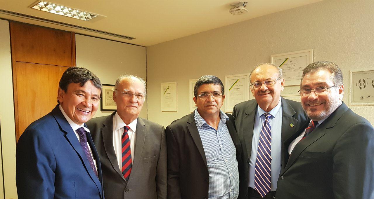 Wellington Dias, Roberto Freire, Celso Henrique, deputado Fernando Monteiro e Wober Júnior, secretário geral do PPS, durante encontro em Brasília