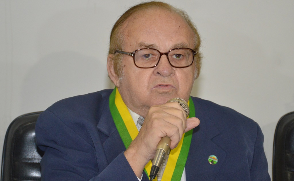 Chico de Júlio agradece a homenagem
