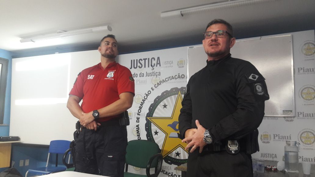 Aulas ministradas durante curso de formação da Acadepen
