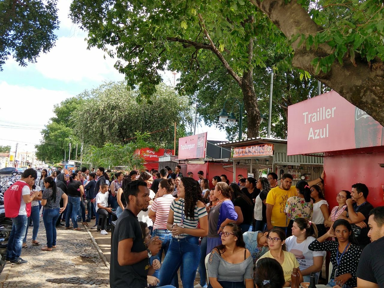 Os atos aconteceram nas duas unidades da Almaviva em Teresina