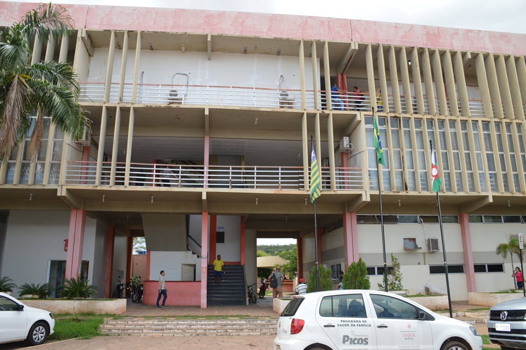 Prefeitura de Picos teve expediente normal hoje