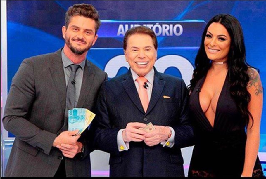 Monique Amin participou do programa de Silvio Santas com o ex-BBB Marcos Hater