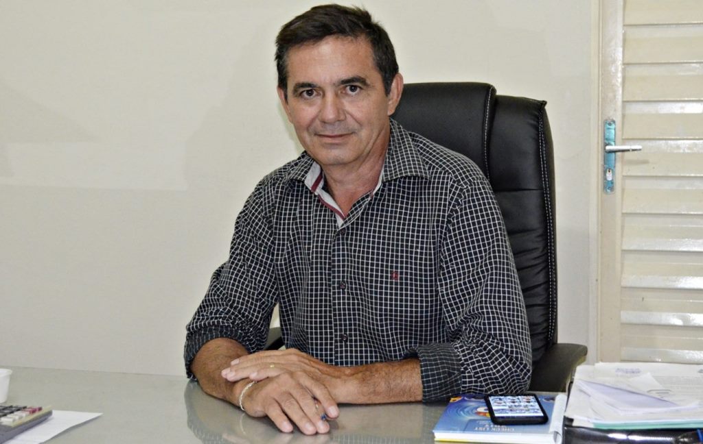 Prefeito de Geminiano é mantido no cargo