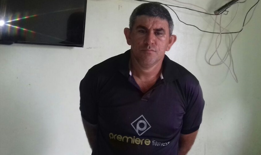 Adenilton Pereira da Silva,42 anos