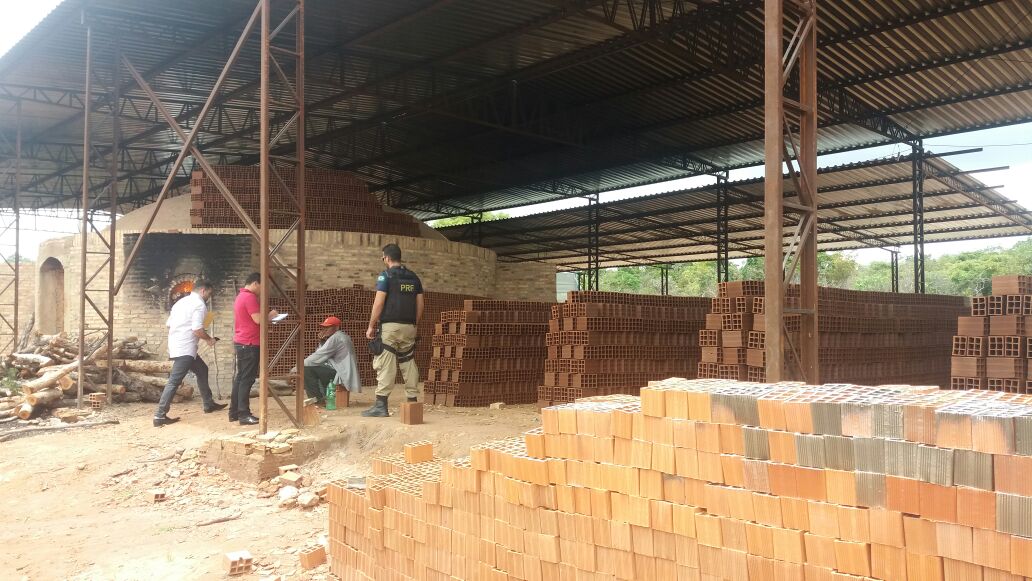 Empresa de cerâmica de tijolos 