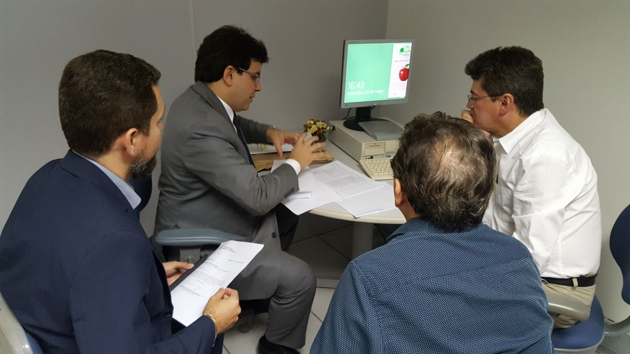 Rafael Fonteles entrega prestação de contas