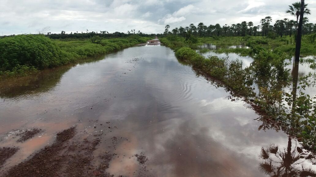 Estrada que vai para para a localidade Lagoa do Piauí