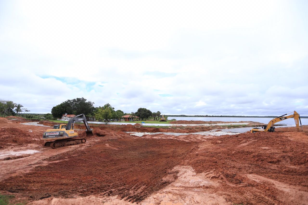 Serviços na Barragem do Bezerro