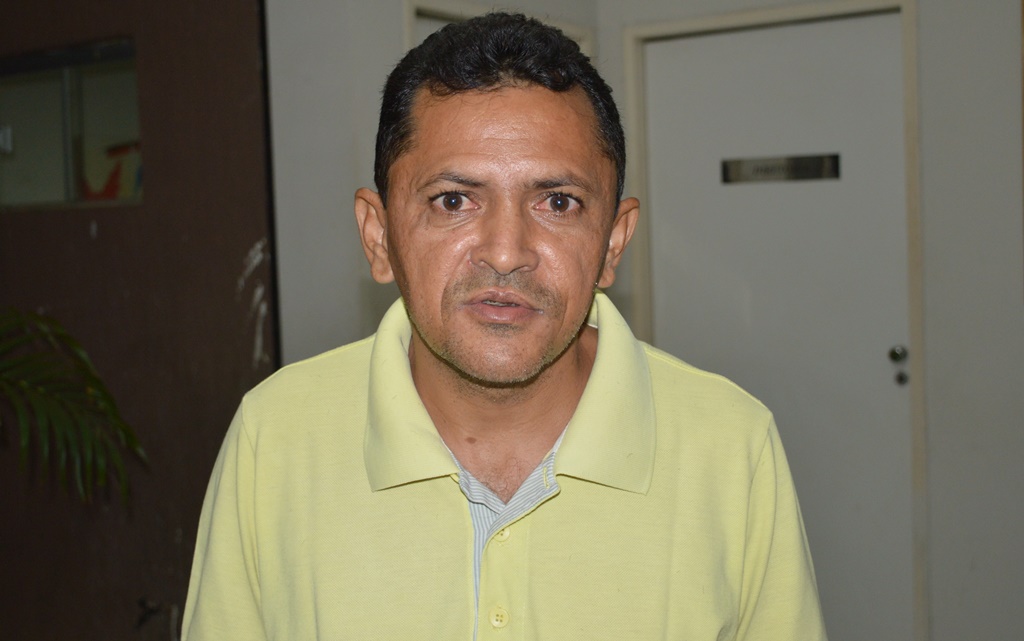 Professor João Antônio lamenta ação das sindicalistas