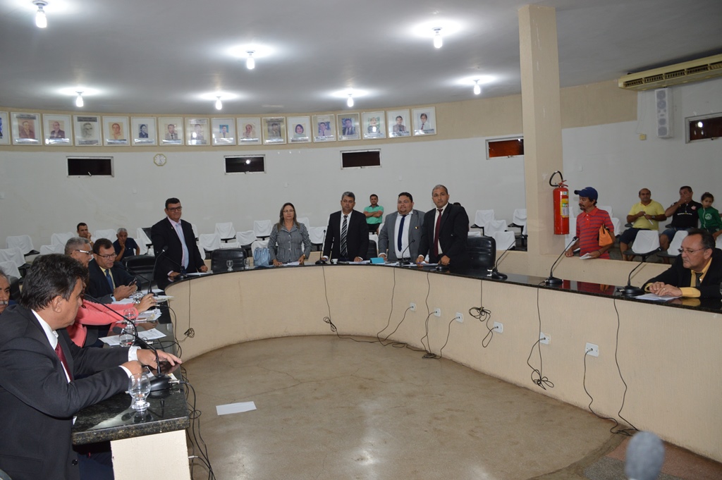 Cinco vereadores votaram contra o projeto
