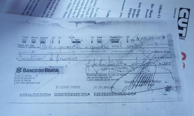 Cheque 1