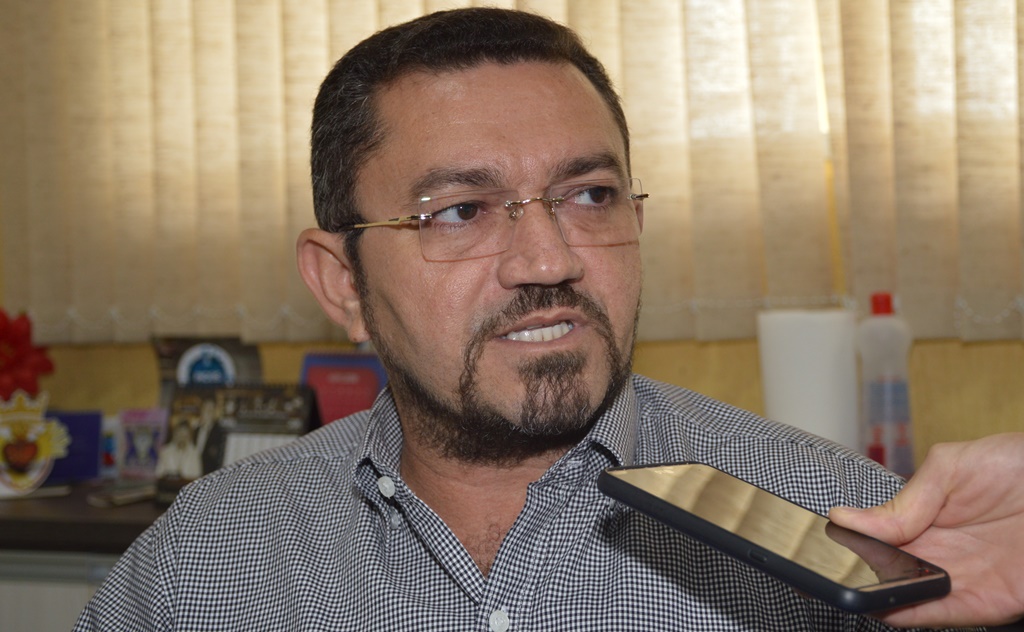 Padre Walmir enumera obras que serão inauguradas