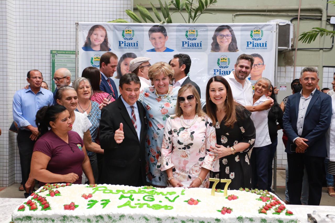 Wellington Dias e Margarete Coelho participam do Aniversário de 77 anos do HGV
