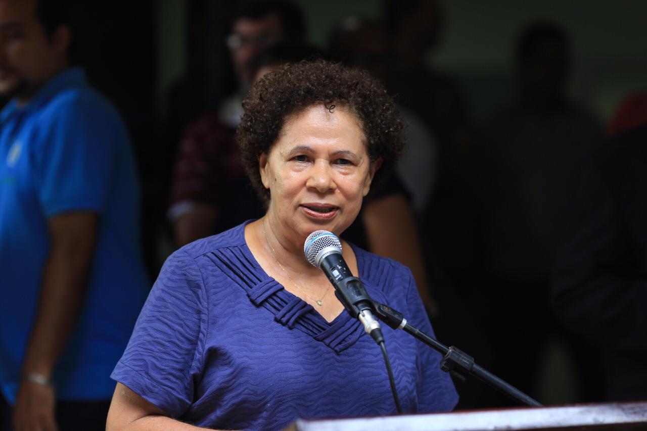 Senadora Regina Sousa