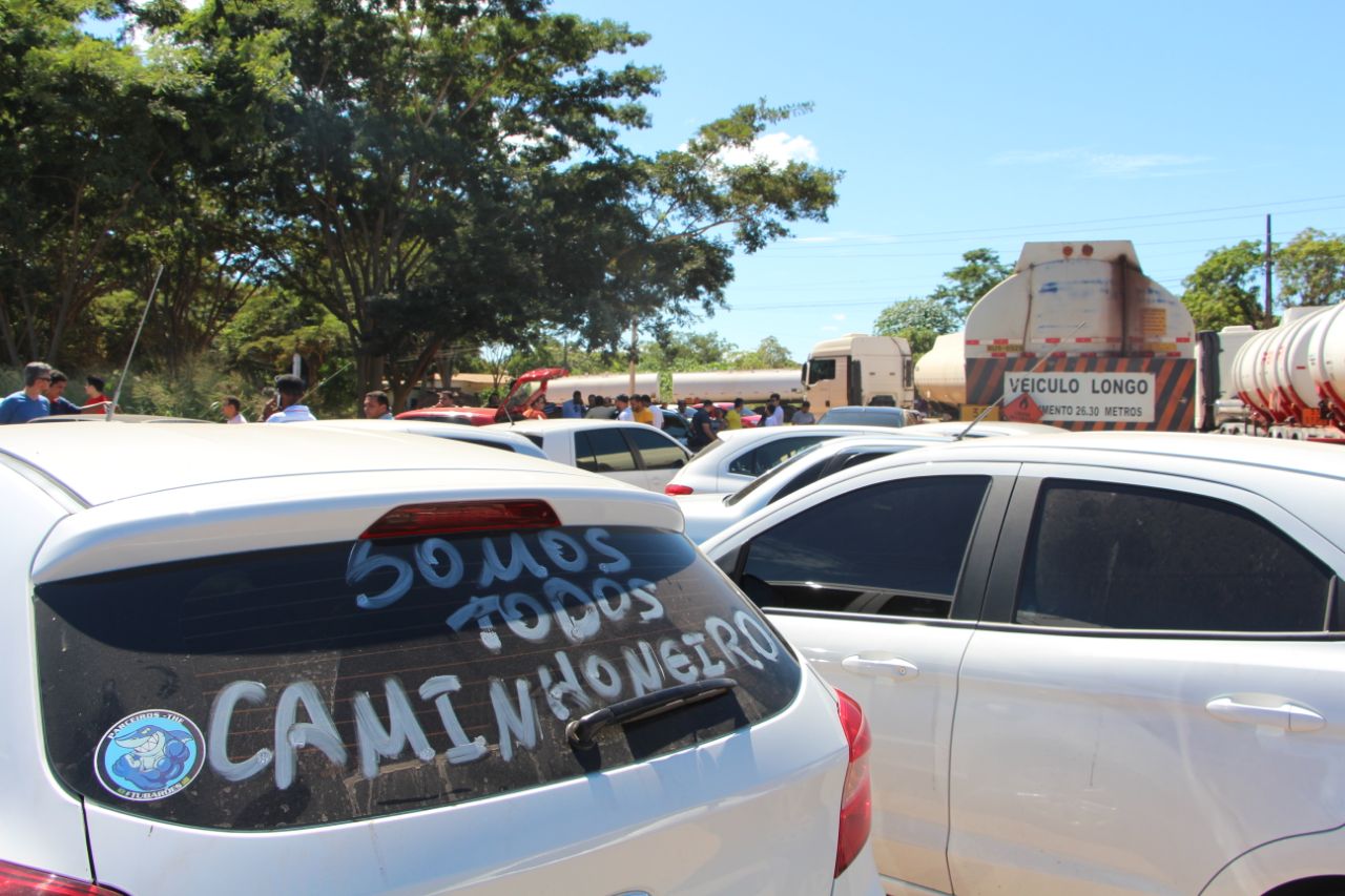 Aplicativos participam de manifestação contra alta dos combustíveis 