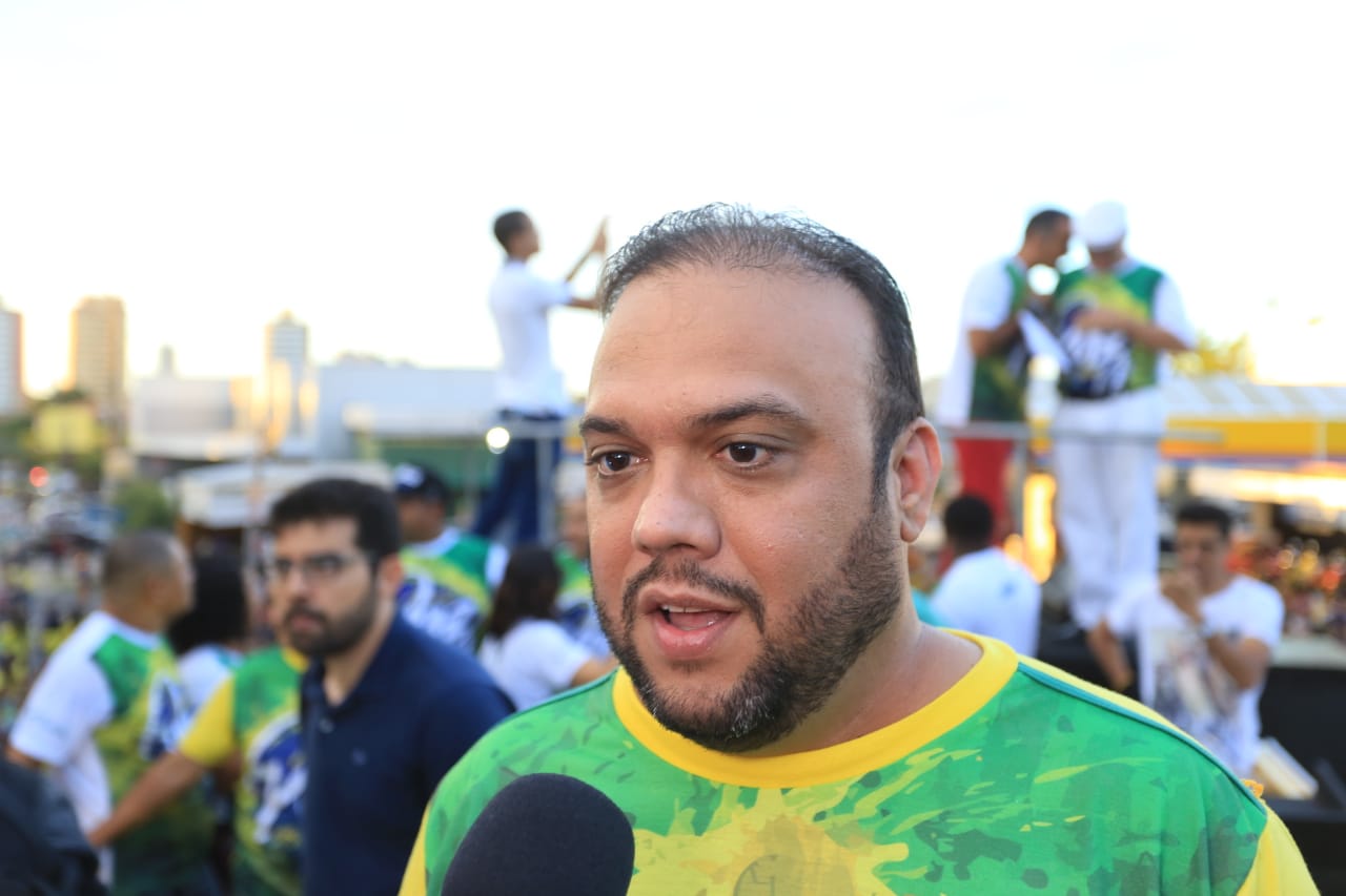 deputado Ziza Carvalho