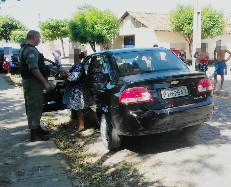 Carro recuperado no Acarape 
