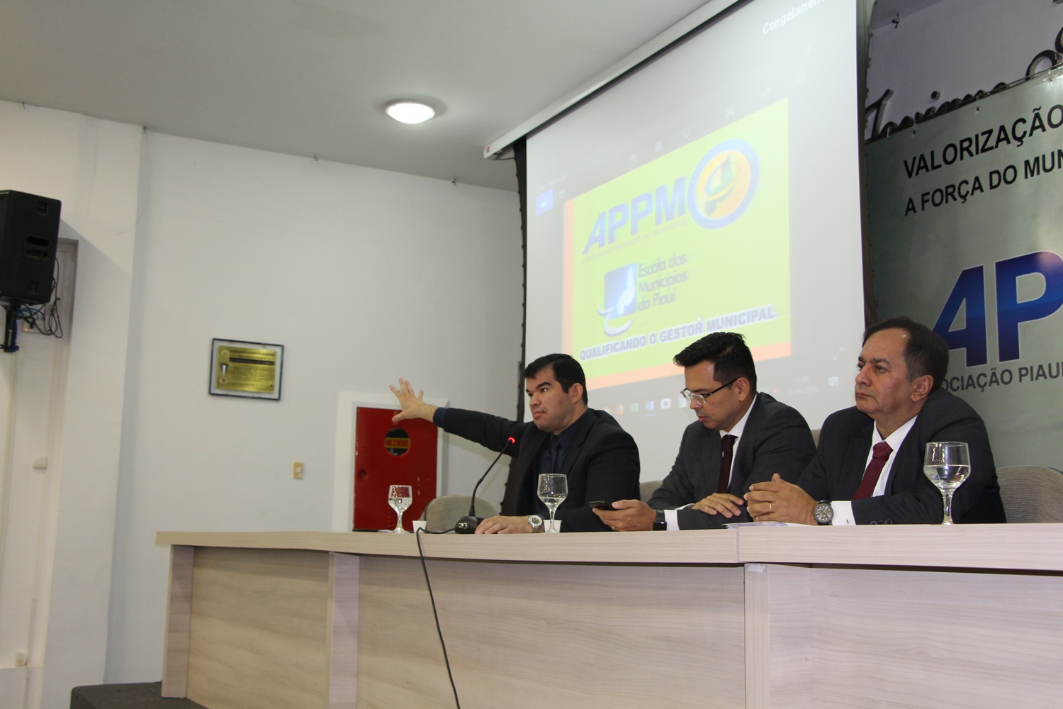 Curso sobre regularização latinfundiária na APPM