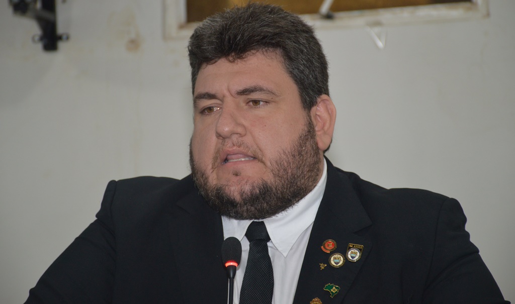 Presidente Hugo Victor concorre à reeleição