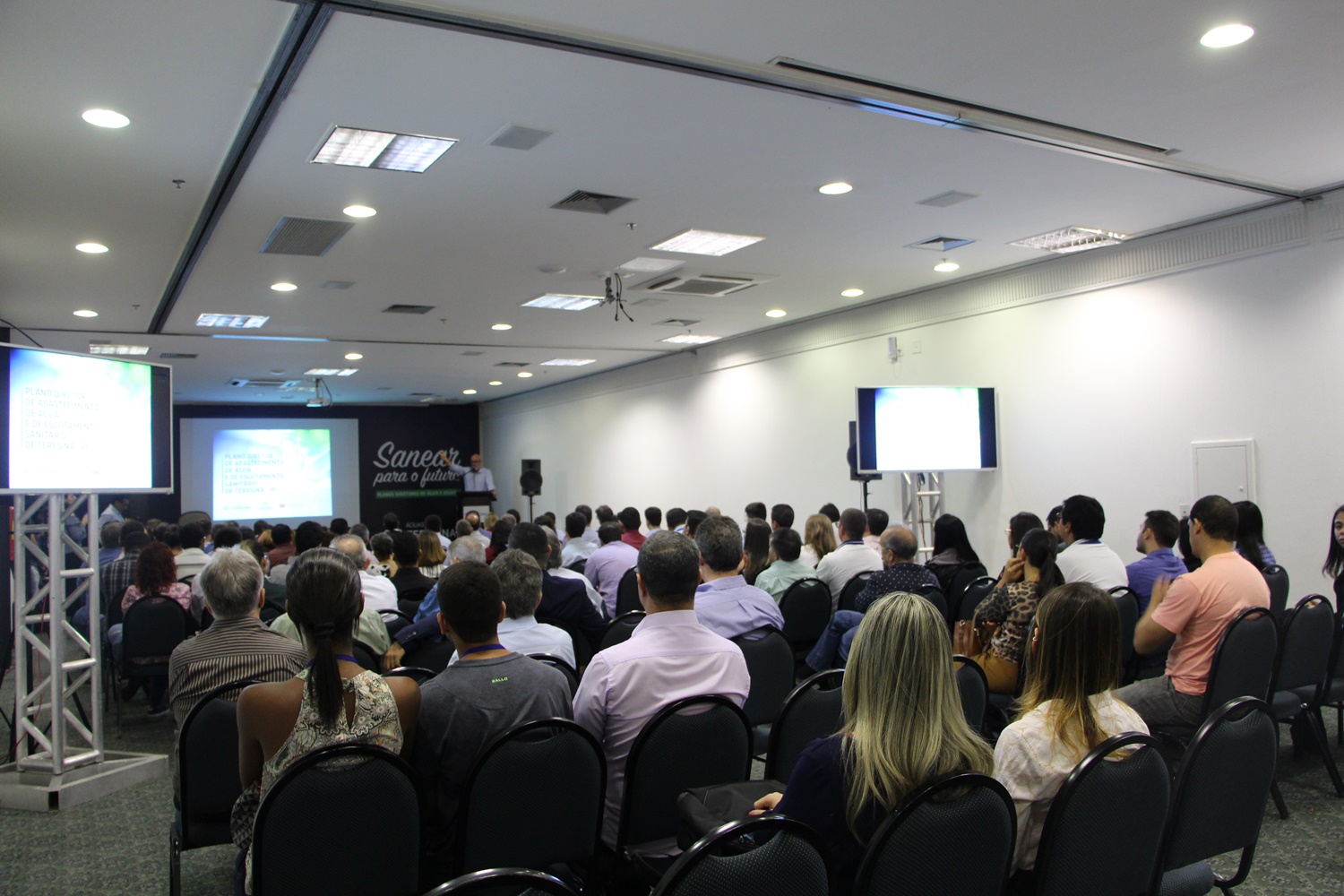 Águas de Teresina apresenta planos diretores de água e esgoto