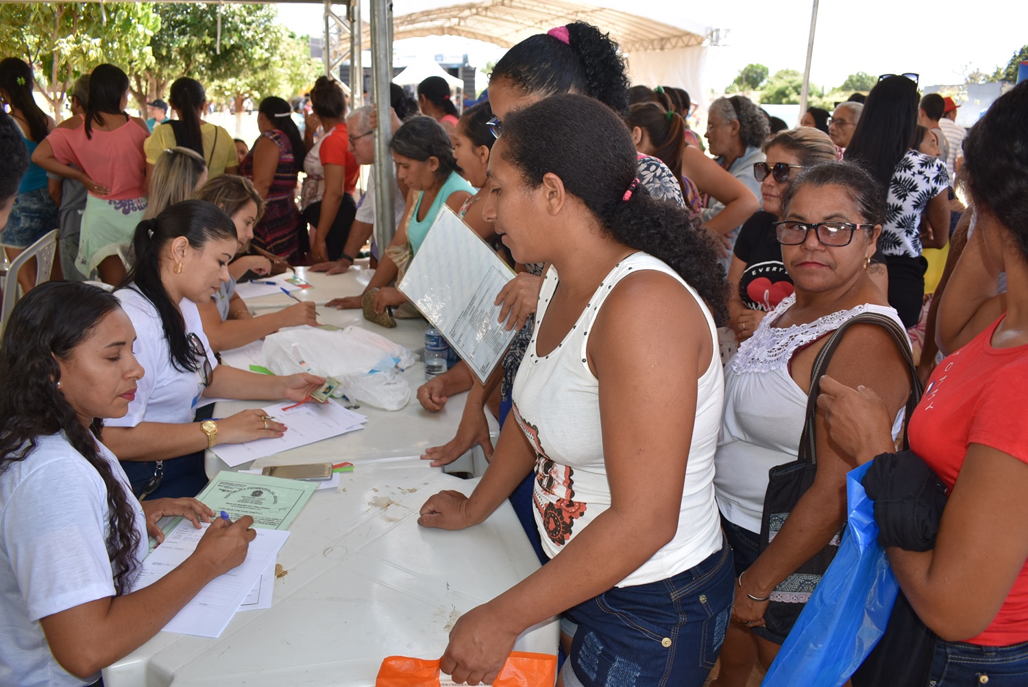 Atendimentos durante a Feira da Cidadania em Brasileira