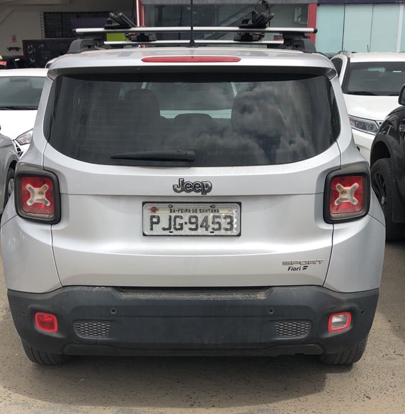 Fotografia do carro original enviada pelo proprietário à polícia