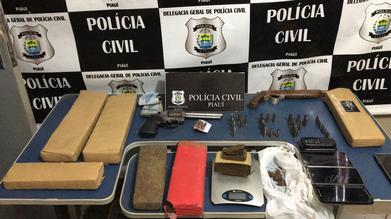 Material apreendido em Picos 