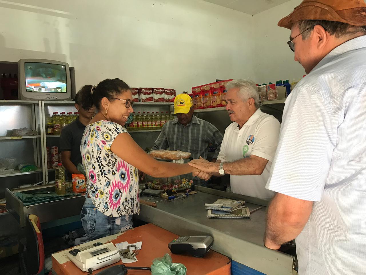 Comerciantes da Capital em contato com Elmano
