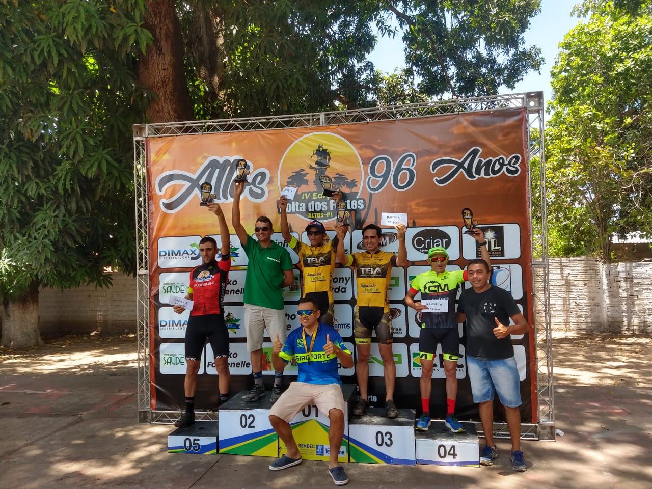 Premiação da competição Volta dos Fortes em Altos