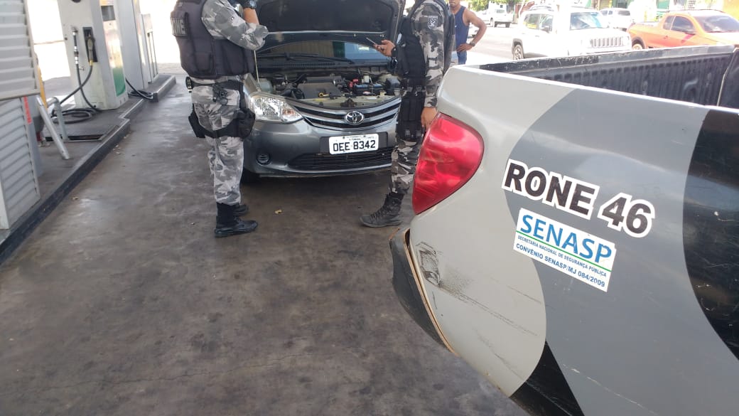 Veículo que estava sendo conduzido pelo foragido