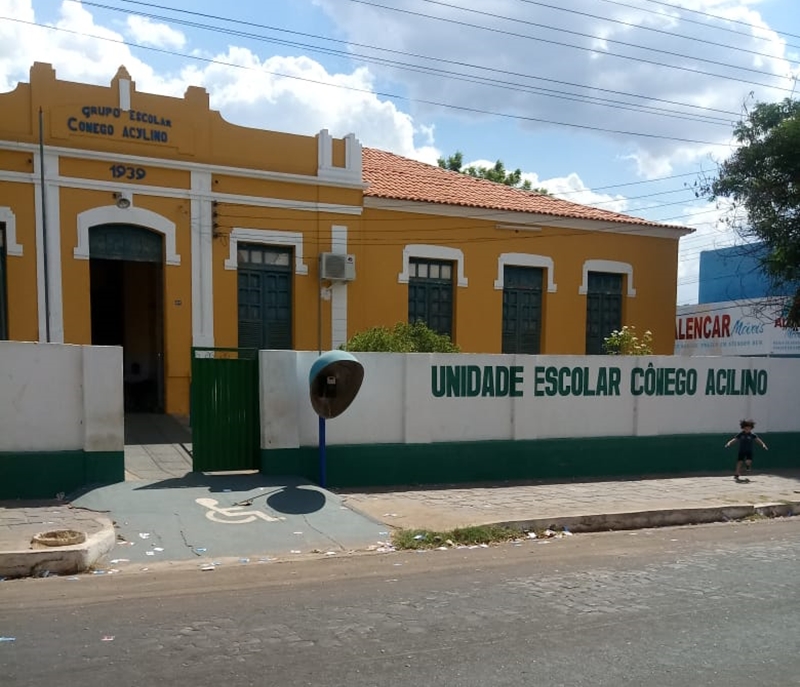 Colégio onde o aposentado passou mal