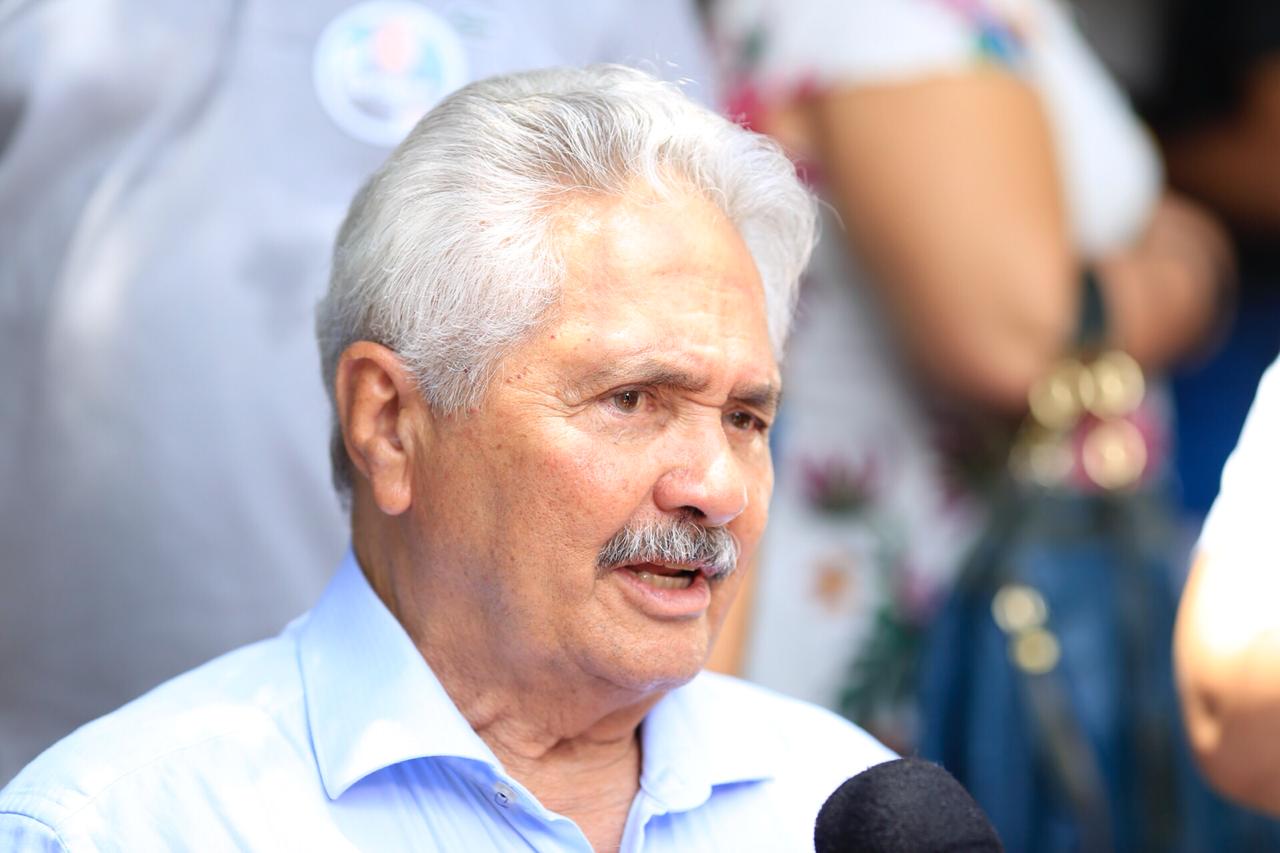 Elmano Férrer 