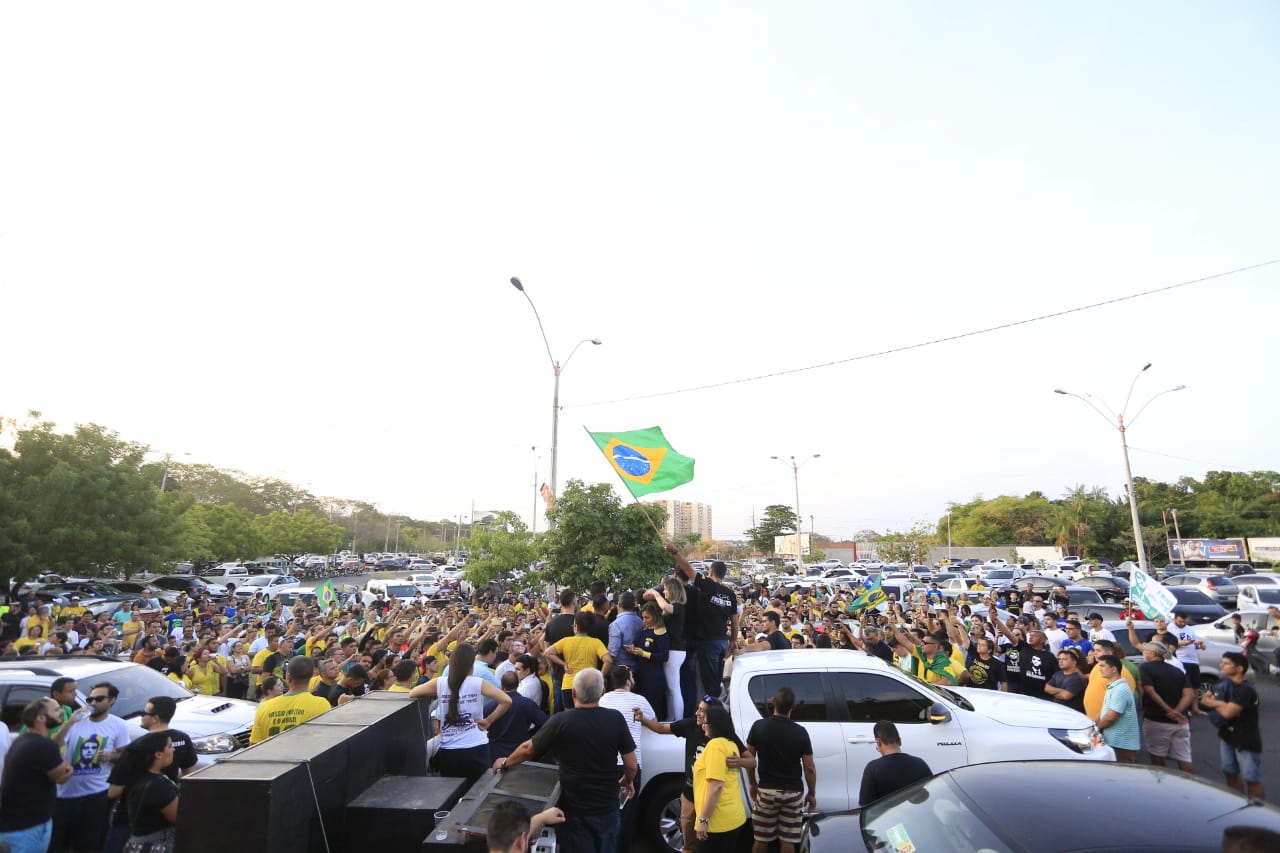 Ato pró-Bolsonaro na Ponte Estaiada em Teresina